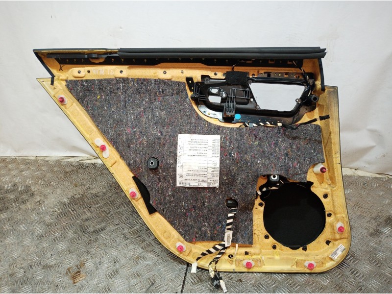 Recambio de guarnecido puerta trasera derecha para mercedes-benz clase s (w221) berlina 500 l (221.171) referencia OEM IAM   
