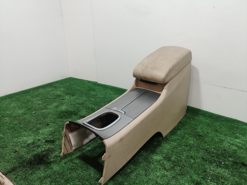 Recambio de apoyabrazos central para subaru tribeca b9 limited referencia OEM IAM   