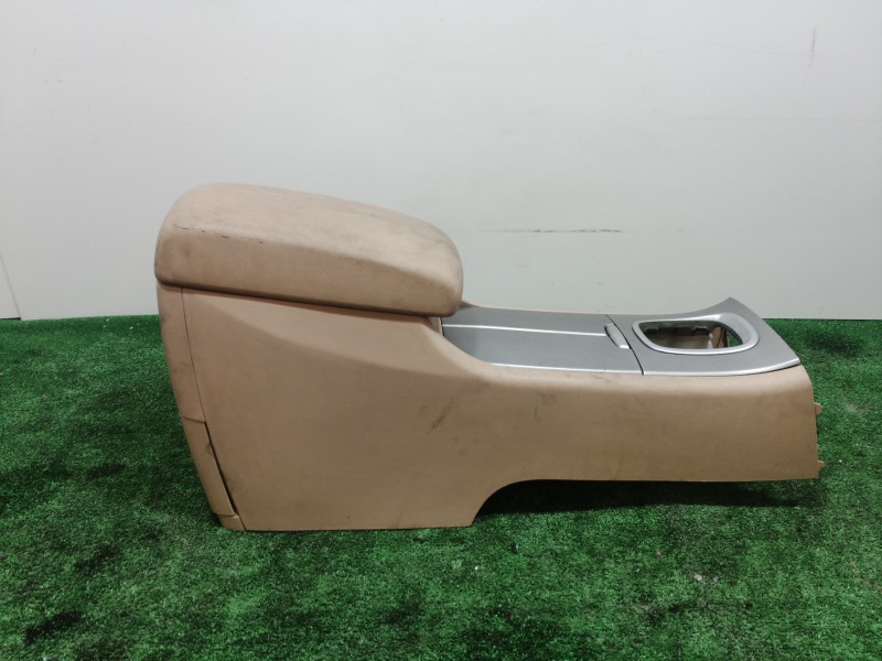 Recambio de apoyabrazos central para subaru tribeca b9 limited referencia OEM IAM   