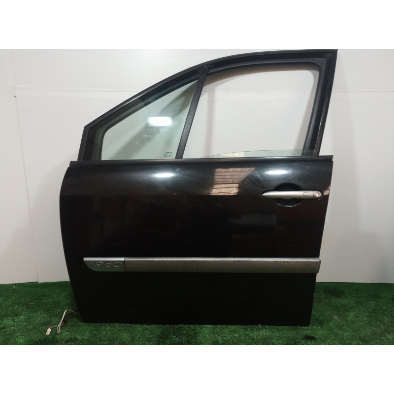 Recambio de puerta delantera izquierda para renault scenic ii confort dynamique referencia OEM IAM  5 PUERTAS 5 PUERTAS