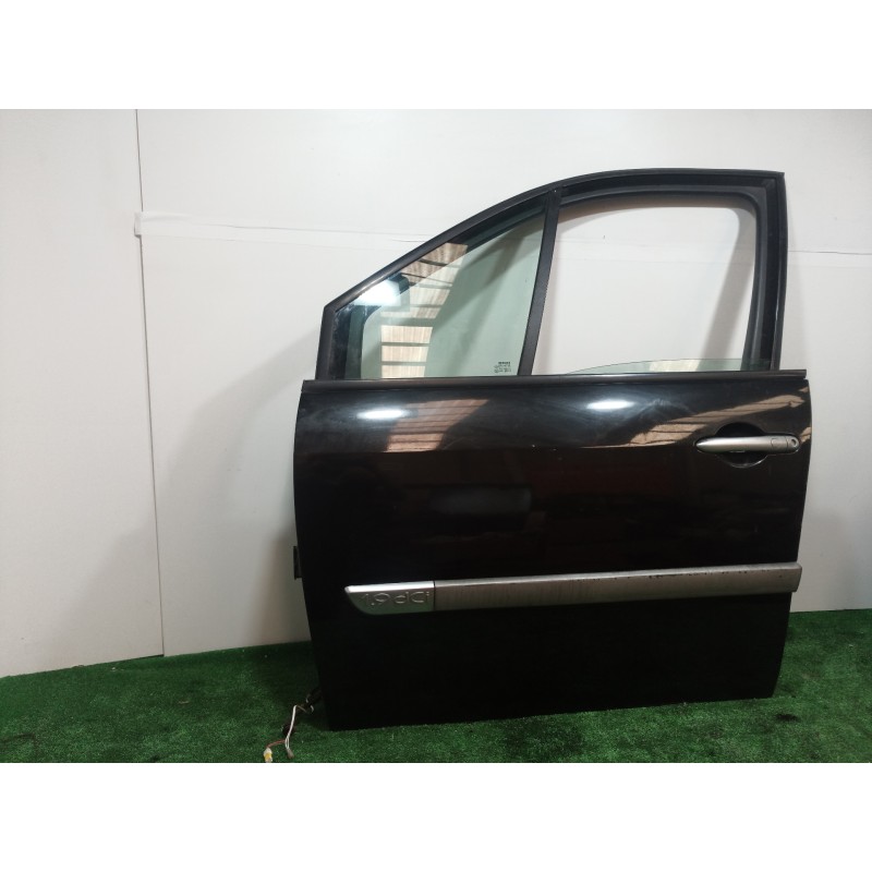 Recambio de puerta delantera izquierda para renault scenic ii confort dynamique referencia OEM IAM  5 PUERTAS 5 PUERTAS