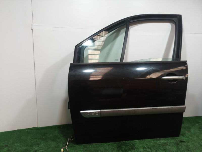 Recambio de puerta delantera izquierda para renault scenic ii confort dynamique referencia OEM IAM  5 PUERTAS 5 PUERTAS