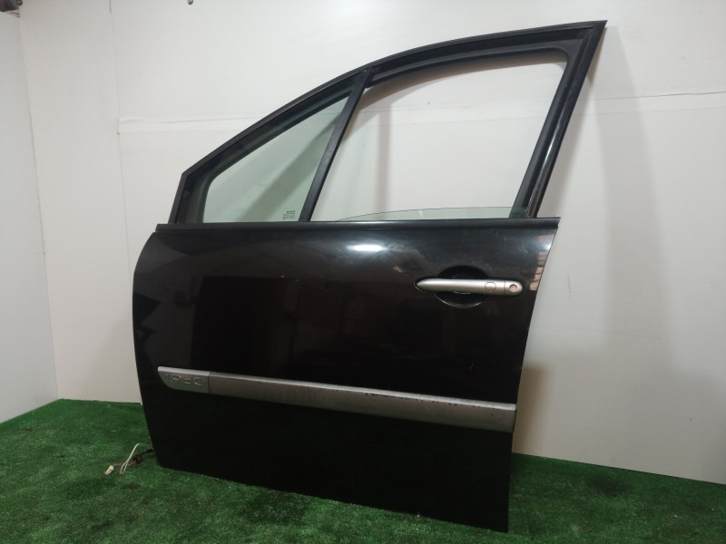 Recambio de puerta delantera izquierda para renault scenic ii confort dynamique referencia OEM IAM  5 PUERTAS 5 PUERTAS