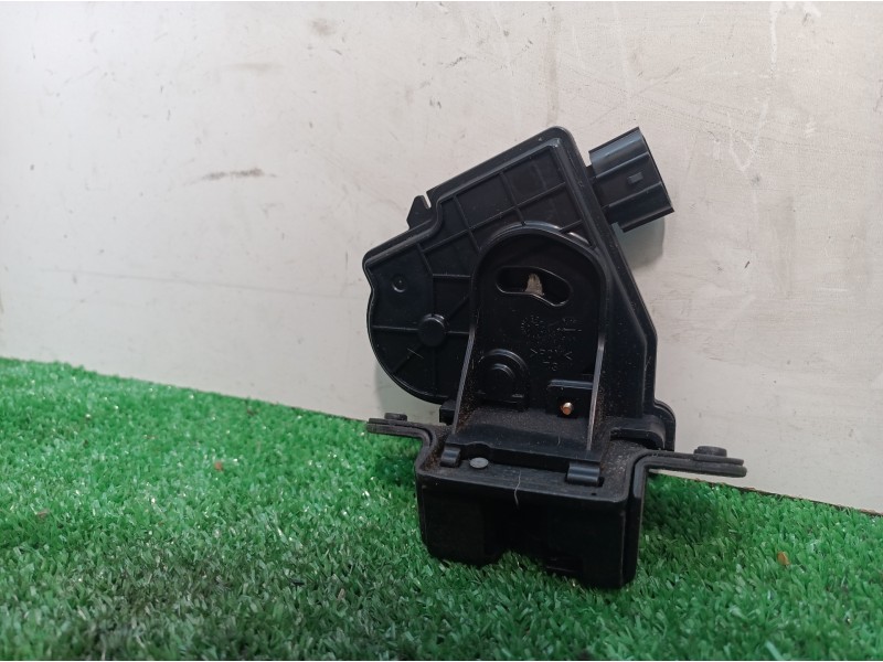 Recambio de cerradura maletero / porton para toyota auris luna+ referencia OEM IAM   