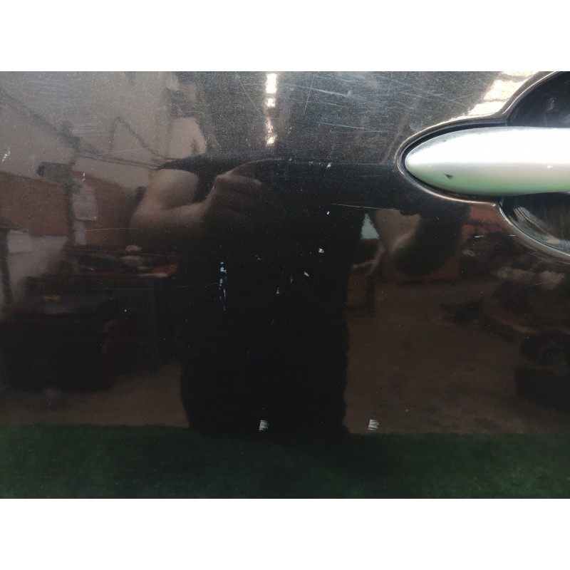 Recambio de puerta trasera izquierda para renault scenic ii confort dynamique referencia OEM IAM  5 PUERTAS 5 PUERTAS