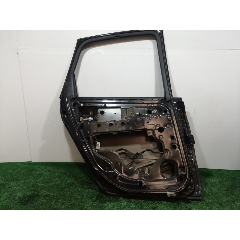 Recambio de puerta trasera izquierda para renault scenic ii confort dynamique referencia OEM IAM  5 PUERTAS 5 PUERTAS