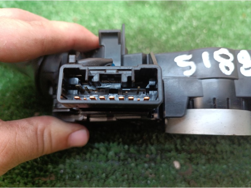 Recambio de mando multifuncion para toyota auris luna+ referencia OEM IAM 17F001 17F001 17F001