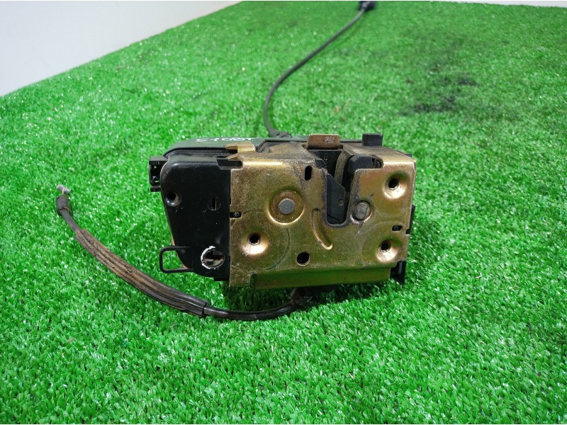 Recambio de cerradura puerta trasera izquierda para renault scenic ii confort dynamique referencia OEM IAM   