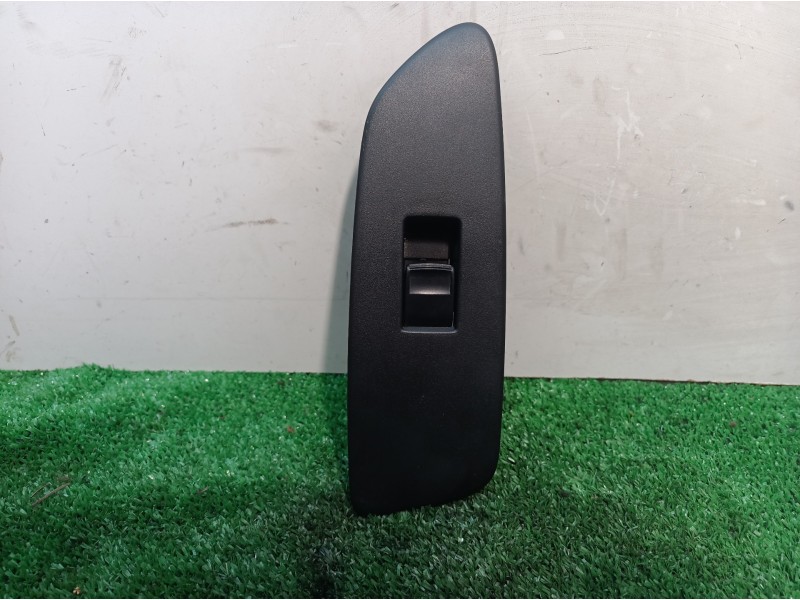 Recambio de mando elevalunas delantero derecho para toyota auris luna+ referencia OEM IAM 7423102530 7423102530 7423102530