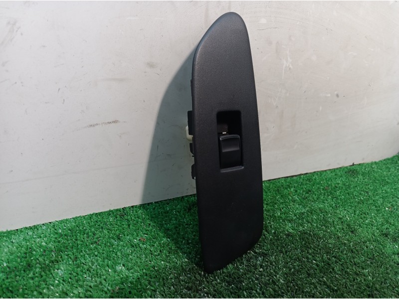 Recambio de mando elevalunas delantero derecho para toyota auris luna+ referencia OEM IAM 7423102530 7423102530 7423102530