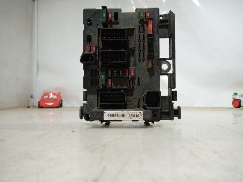 Recambio de caja reles / fusibles para peugeot 306 berlina 3/4/5 puertas (s2) referencia OEM IAM 9650664180 9650664180 965066418