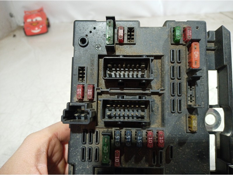 Recambio de caja reles / fusibles para peugeot 306 berlina 3/4/5 puertas (s2) referencia OEM IAM 9650664180 9650664180 965066418