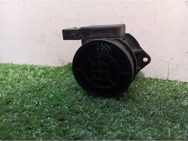 Recambio de caudalimetro para hyundai tucson (jm) 2,0 classic 4x2 referencia OEM IAM 8263281 8263281 8263281