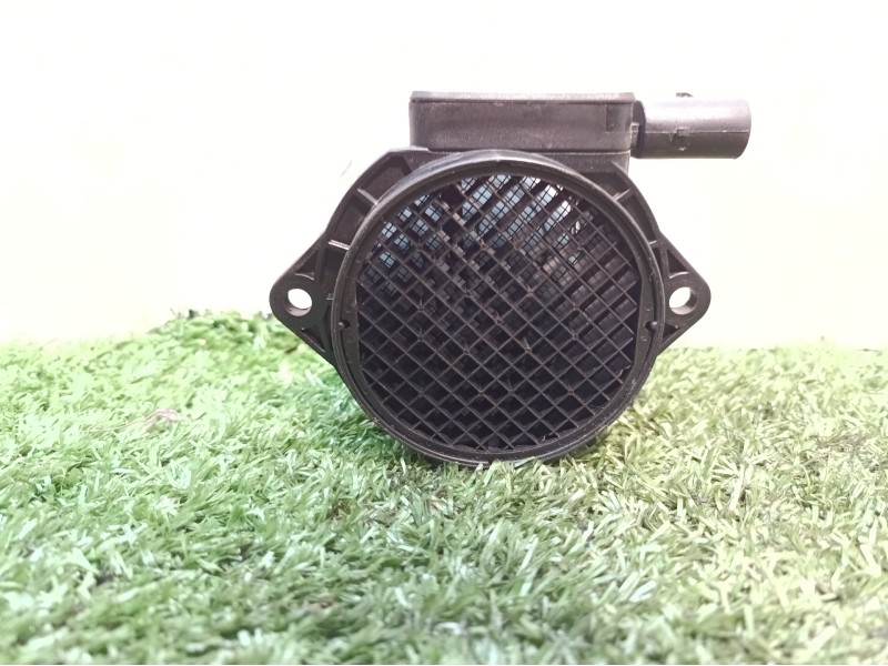 Recambio de caudalimetro para hyundai tucson (jm) 2,0 classic 4x2 referencia OEM IAM 8263281 8263281 8263281