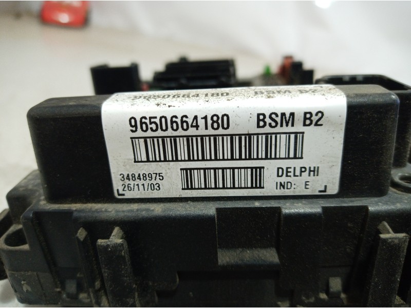 Recambio de caja reles / fusibles para peugeot 306 berlina 3/4/5 puertas (s2) referencia OEM IAM 9650664180 9650664180 965066418
