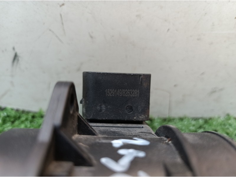Recambio de caudalimetro para hyundai tucson (jm) 2,0 classic 4x2 referencia OEM IAM 8263281 8263281 8263281