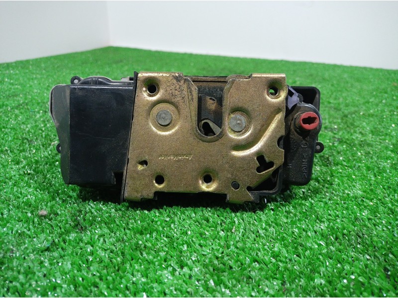 Recambio de cerradura puerta trasera izquierda para citroën c5 berlina attraction referencia OEM IAM   