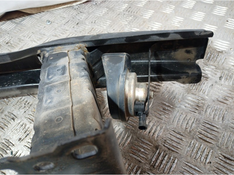 Recambio de refuerzo paragolpes delantero para bmw serie 3 berlina (e90) 316d referencia OEM IAM 51117146645 51117146645 5111714