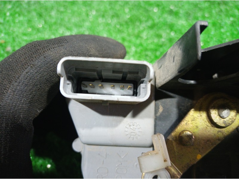 Recambio de cerradura puerta trasera derecha para citroën c5 berlina attraction referencia OEM IAM   