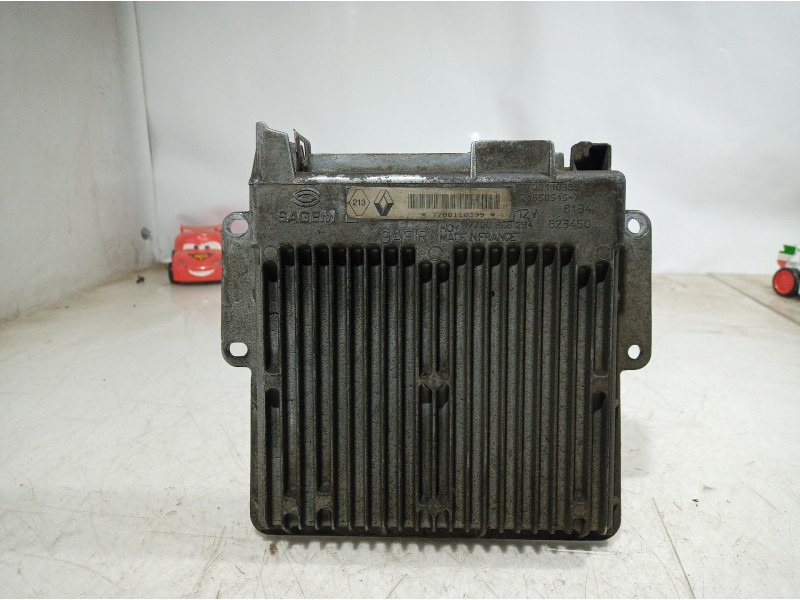 Recambio de centralita motor uce para renault clio i fase i+ii (b/c57) 1.2 referencia OEM IAM 7700110399 7700110399 7700110399