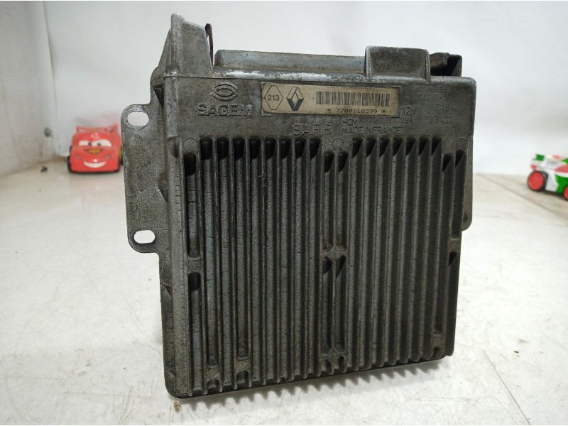 Recambio de centralita motor uce para renault clio i fase i+ii (b/c57) 1.2 referencia OEM IAM 7700110399 7700110399 7700110399