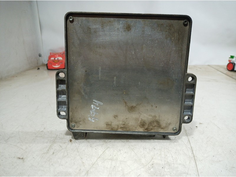 Recambio de centralita motor uce para renault clio i fase i+ii (b/c57) 1.2 referencia OEM IAM 7700110399 7700110399 7700110399