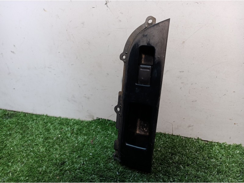 Recambio de mando elevalunas delantero derecho para nissan x-trail (t30) comfort referencia OEM IAM 80960E0400 80960E0400 80960E