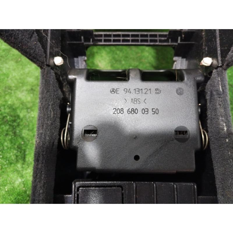 Recambio de consola central tras. para mercedes-benz clase clk (w208) coupe 200 (208.335) referencia OEM IAM 2086800350 20868003