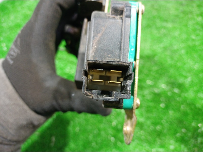 Recambio de cerradura puerta delantera izquierda para hyundai accent (lc) 1.3 cat referencia OEM IAM 9574825000 9574825000 95748