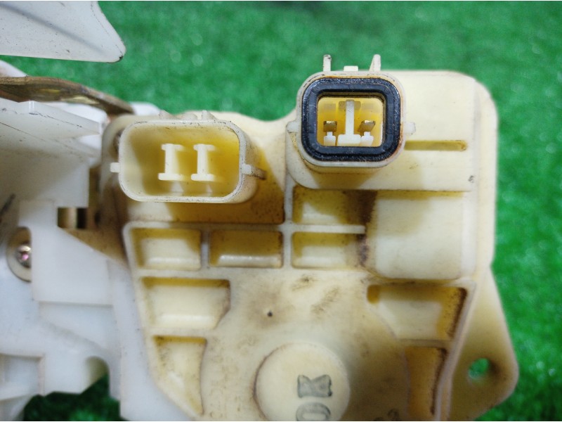 Recambio de cerradura puerta delantera derecha para honda cr-v (rd8) es referencia OEM IAM   