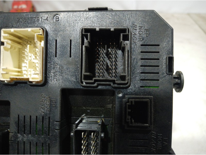 Recambio de caja reles / fusibles para citroën c4 coupe referencia OEM IAM 216760315B 216760315B 216760315 Recambio de caja reles / fusibles para citroën c4 coupe referencia OEM IAM 216760315B 216760315B 216760315