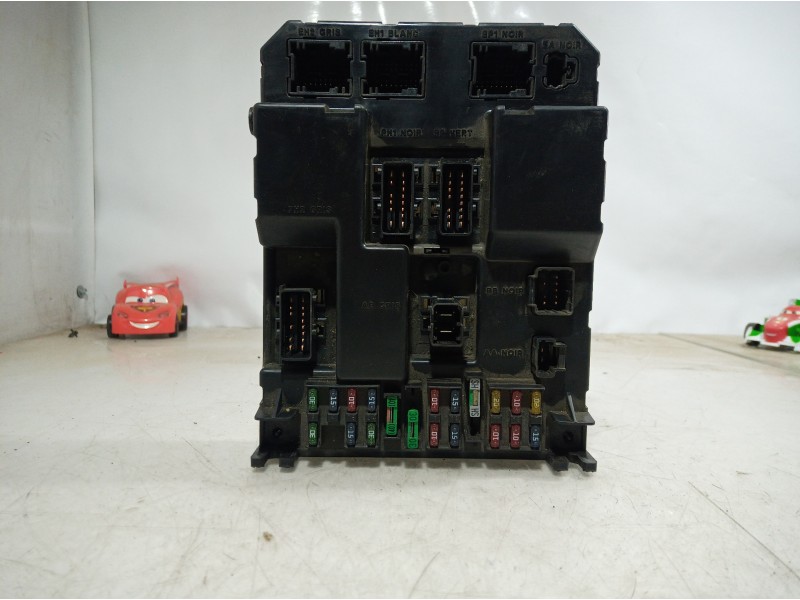 Recambio de caja reles / fusibles para peugeot 307 (s1) referencia OEM IAM 9651197680A 9651197680A 9651197680