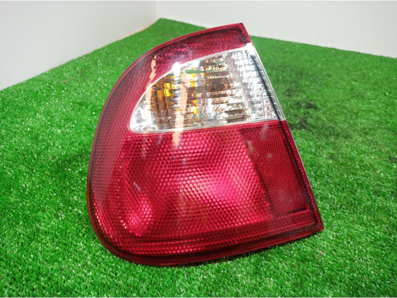 Recambio de piloto trasero izquierdo para seat cordoba berlina (6k2) stella referencia OEM IAM 08-445-1911L 08-445-1911L 08-445-