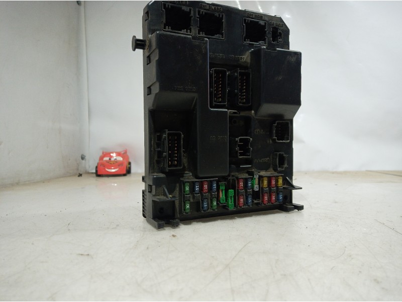 Recambio de caja reles / fusibles para peugeot 307 (s1) referencia OEM IAM 9651197680A 9651197680A 9651197680