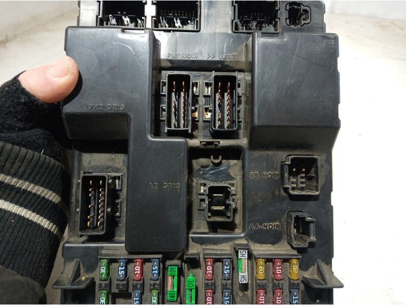 Recambio de caja reles / fusibles para peugeot 307 (s1) referencia OEM IAM 9651197680A 9651197680A 9651197680