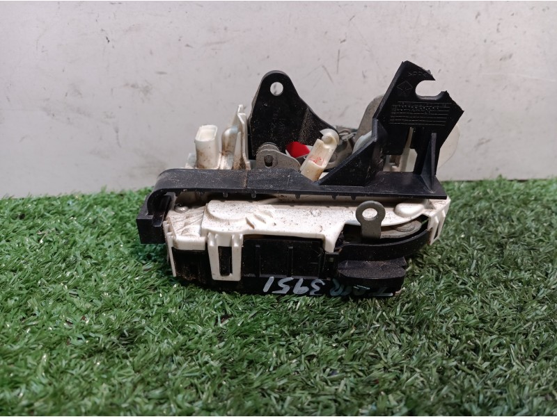 Recambio de cerradura puerta trasera derecha para dodge caliber s referencia OEM IAM 04589414AD 04589414AD 04589414