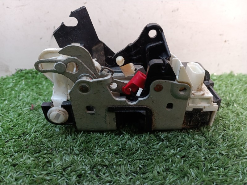 Recambio de cerradura puerta trasera derecha para dodge caliber s referencia OEM IAM 04589414AD 04589414AD 04589414