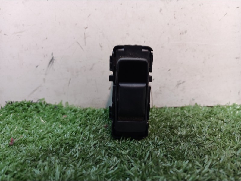 Recambio de mando elevalunas trasero derecho para dodge caliber s referencia OEM IAM 56040693ADA 56040693ADA 2132138