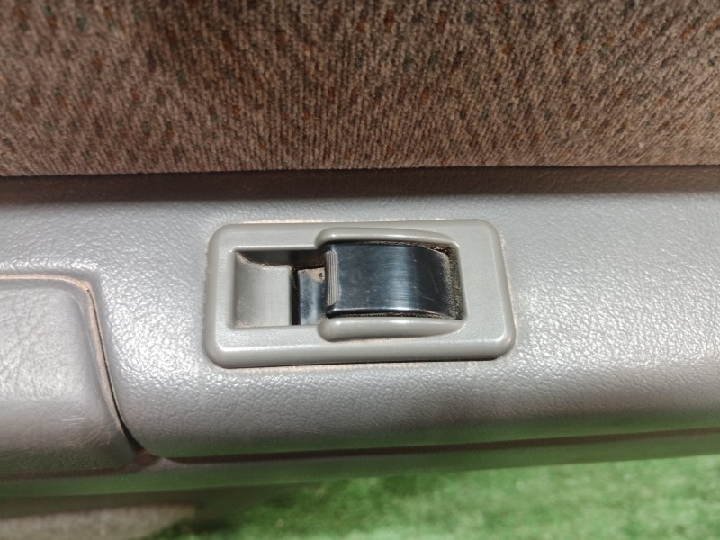 Recambio de guarnecido puerta trasera derecha para mitsubishi montero (v20/v40) 2.8 turbodiesel referencia OEM IAM   