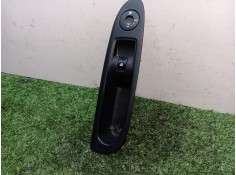 Recambio de mando elevalunas delantero derecho para renault clio ii fase ii (b/cb0) authentique referencia OEM IAM 8200084005 82 2