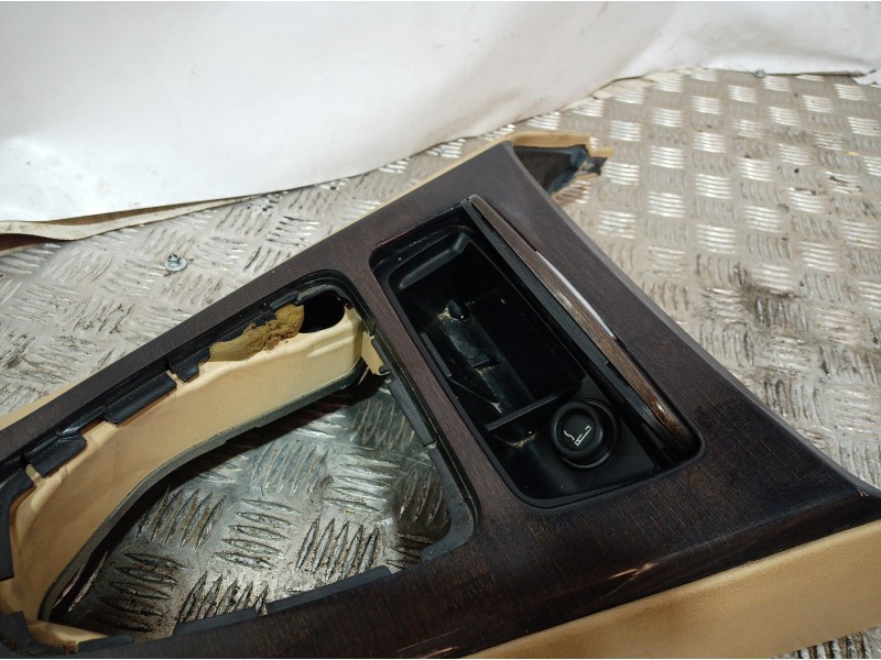 Recambio de consola central tras. para bmw serie 3 berlina (e90) 316d referencia OEM IAM BSS3S01C50 BSS3S01C50 BSS3S01C50