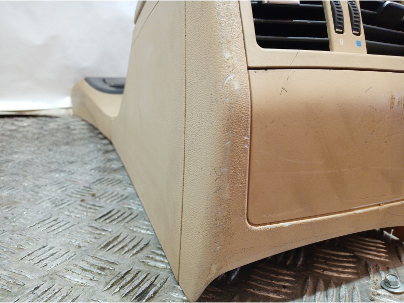 Recambio de consola central tras. para bmw serie 3 berlina (e90) 316d referencia OEM IAM BSS3S01C50 BSS3S01C50 BSS3S01C50