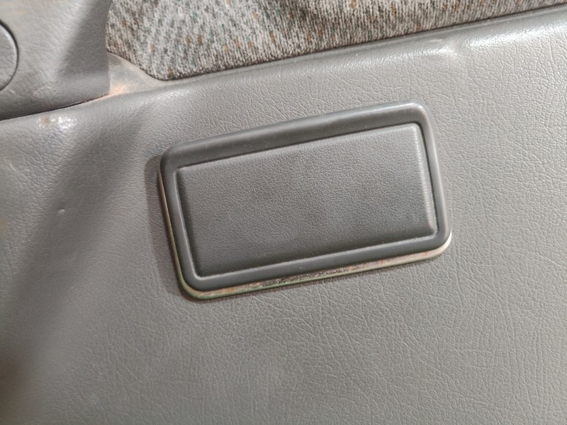 Recambio de guarnecido puerta trasera izquierda para mitsubishi montero (v20/v40) 2.8 turbodiesel referencia OEM IAM   