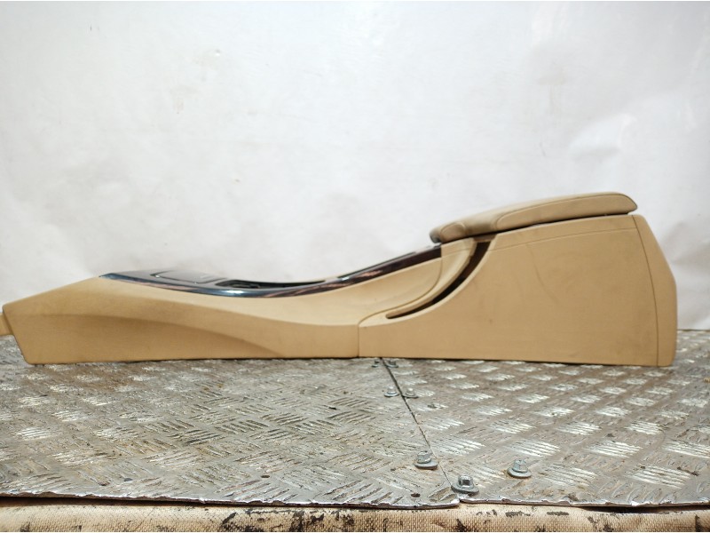 Recambio de consola central tras. para bmw serie 3 berlina (e90) 316d referencia OEM IAM BSS3S01C50 BSS3S01C50 BSS3S01C50