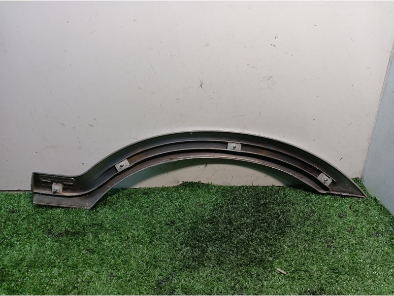 Recambio de aletin delantero izquierdo para opel zafira a design edition referencia OEM IAM 13154535 13154535 13154535