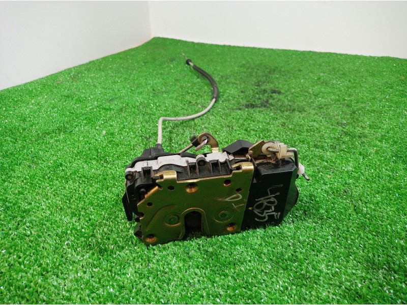 Recambio de cerradura puerta delantera izquierda para peugeot 307 break / sw (s1) 2.0 hdi cat referencia OEM IAM   