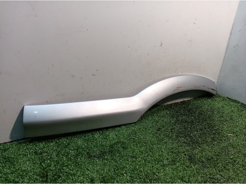 Recambio de aletin trasero derecho para opel zafira a design edition referencia OEM IAM 13154528 13154528 13154528