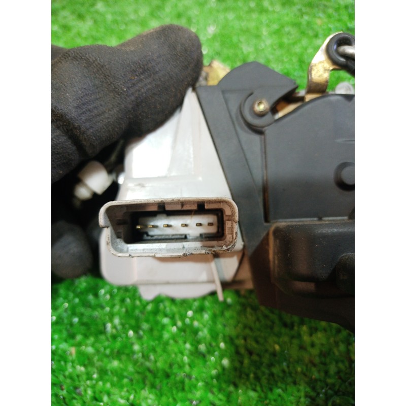 Recambio de cerradura puerta delantera izquierda para peugeot 307 break / sw (s1) 2.0 hdi cat referencia OEM IAM   