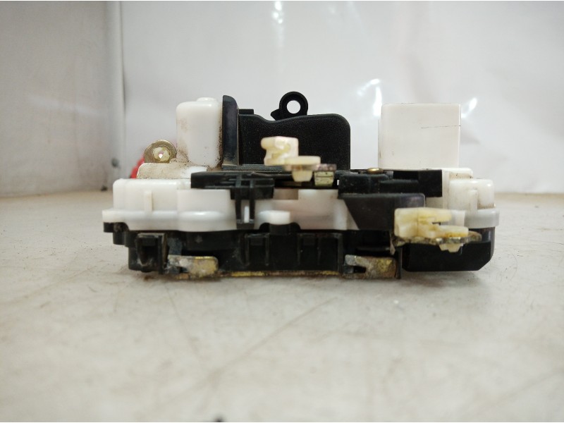 Recambio de cerradura puerta delantera izquierda para citroën c5 berlina 3.0 v6 exclusive automático referencia OEM IAM   