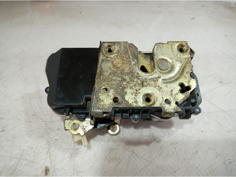 Recambio de cerradura puerta delantera izquierda para citroën c5 berlina 3.0 v6 exclusive automático referencia OEM IAM   